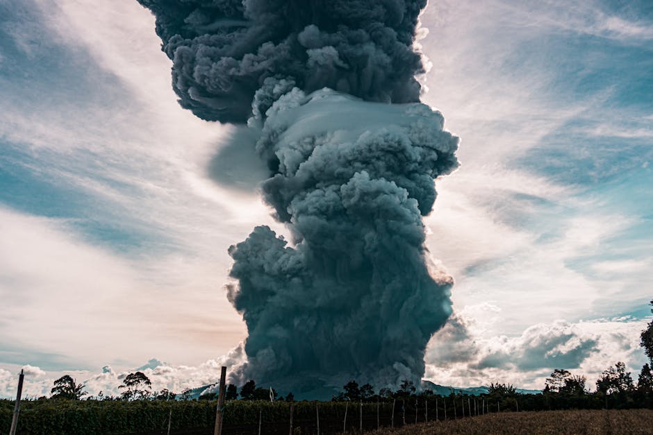 Major Volcanic Eruption in Iceland Disrupts Global Air Travel as Scientists Warn of Extended Activity Through 2026