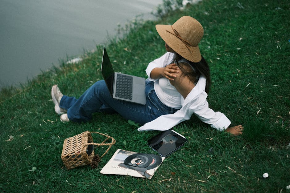 Why Mandatory Digital Detox Weekends Won't Fix Social Media Addiction Despite Corporate Adoption